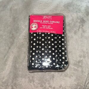 Women’s Beyond The Zone noodle head curlers